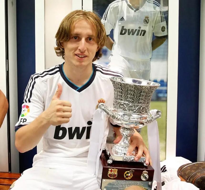 扑克长期胜率的来源（扑克长期获胜的关键因素）