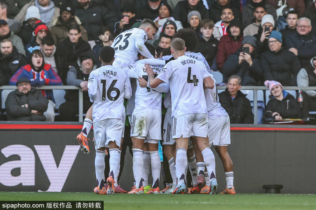 组图：NBA快船狂胜国王 尼德豪泽火爆扣篮震惊全场